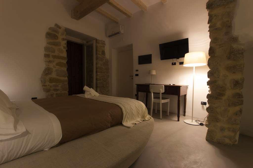 Hotel Diffuso Antichi Ricordi กัลตานิสเซตตา ห้อง รูปภาพ